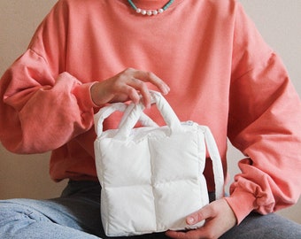 MINI PILLOW PUFFER essential bag in white, tote bag