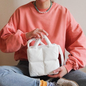 MINI PILLOW PUFFER unverzichtbare Tasche in Weiß, Tragetasche