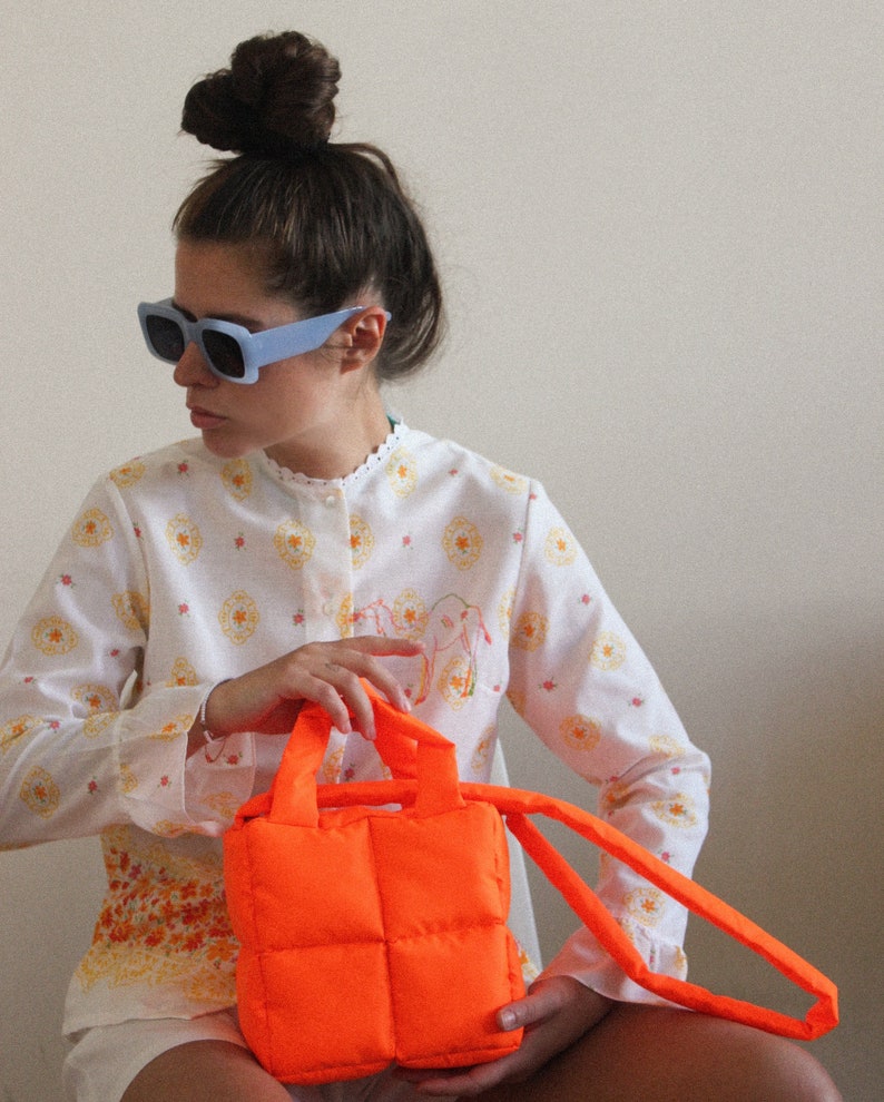 MINI PILLOW PUFFER unverzichtbare Tasche in Neon-Orange, Einkaufstasche, Neon-Mandarine-Tasche Bild 3