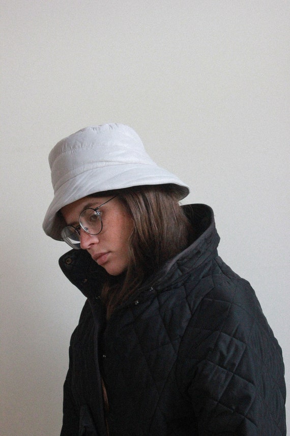Light Beige Puffer Bucket Hat With Stitching - Etsy Israel