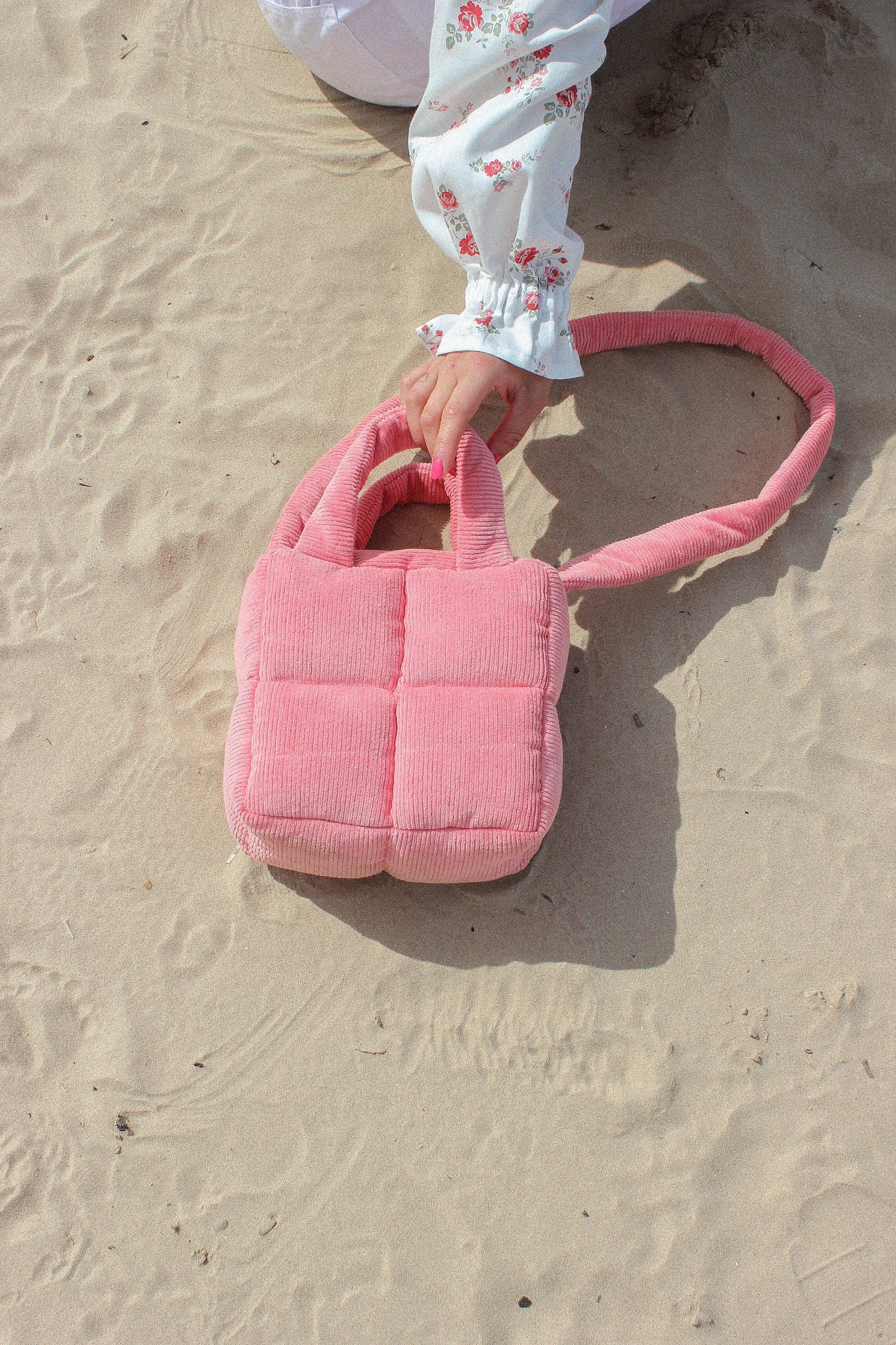 MINI PILLOW PUFFER Corduroy Essential Bag in Coral Pink