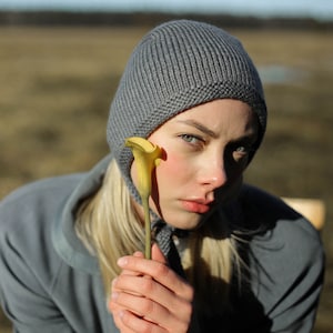 Hand-knitted Adult Bow Tie Bonnet hat in gray image 9