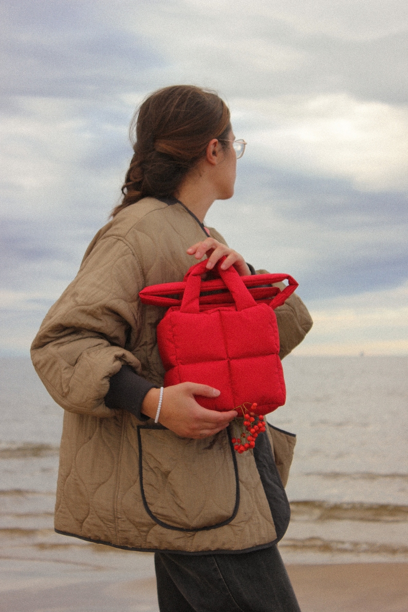 MINI PILLOW PUFFER essential bag in red tote bag image 1