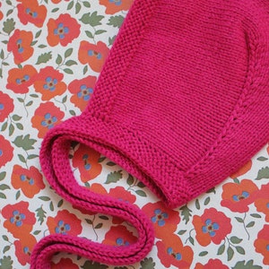 Hand-knitted Adult Bow Tie Bonnet hat in Hot Pink, Fuchsia Pink image 2