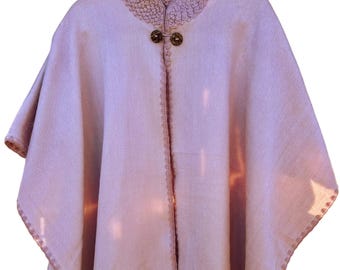 Pink Alpaca Poncho, Pink baby alpaca poncho, Pink cape, Very soft and warm. Gaban rosa, Native poncho, Handcrafted by indigenous hands.
