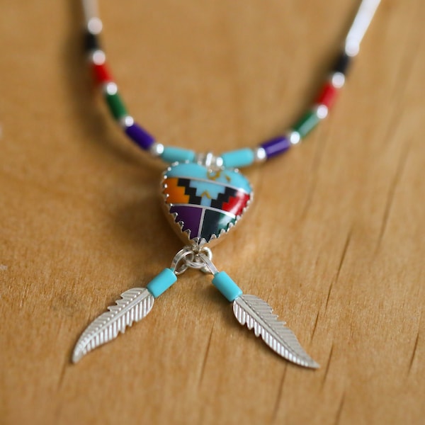 Collier en argent de style Zuni, collier en argent turquoise, collier argenté de coeur, collier turquoise de coeur, bijoux d’argent, collier indigène