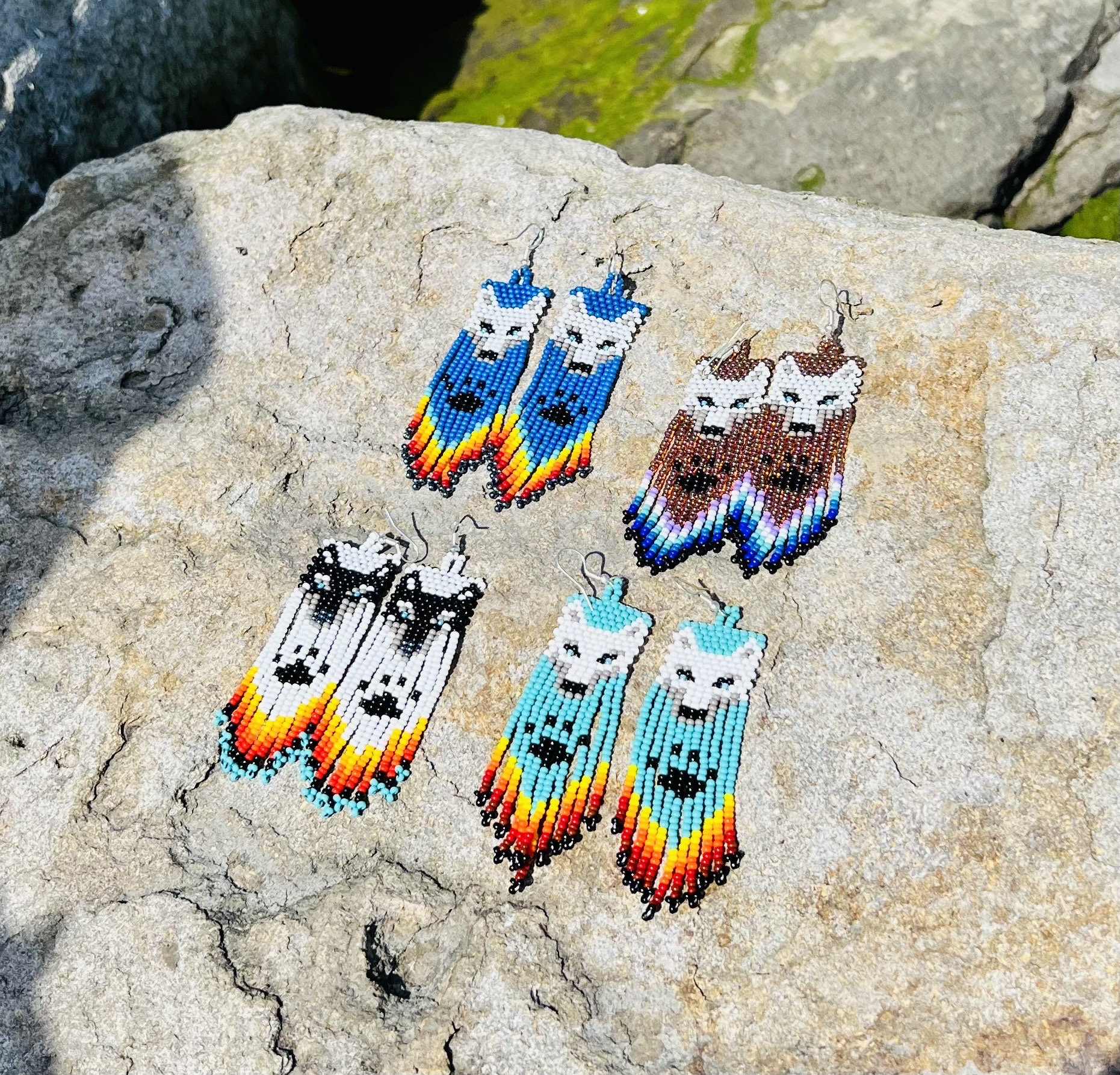 Wolf beaded earrings discount
