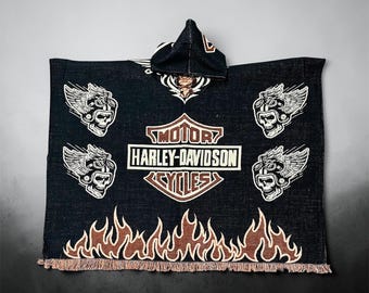 Amerikaanse motorponcho, alpaca cape met capuchon, unisex zwarte poncho, zachte en warme cape, coole stijlvolle Harley-poncho. Handgemaakt.