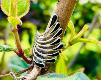 Black Onyx silver ring, Feather silver ring. 925 Sterling silver ring. pearl silver ring,  mother of pearl ring, native silver jewelry