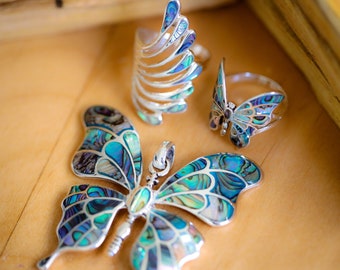 Abalone butterfly ring, silver butterfly ring. Abalone shell butterfly ring. Statement silver ring, 925 Silver jewelry, abalone jewelry Gift