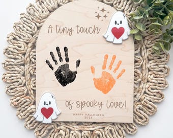 Personalized Halloween Sign, Baby’s First Halloween, Halloween Handprint Sign, Baby Handprint Sign, My First Halloween, Cute Halloween Sign