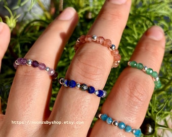 Elastic Anti-Anxiety Fidget Rings Made of Natural Faceted Gemstones and 925&#39; Solid Silver Beads