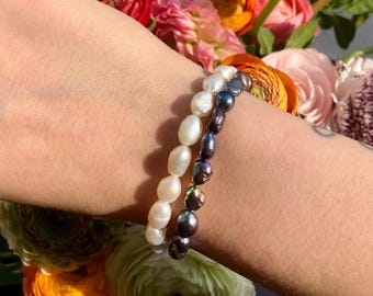 Baroque Pearl Bracelet, White or Black Freeform Pearls, Minimalist Unisex Jewelry