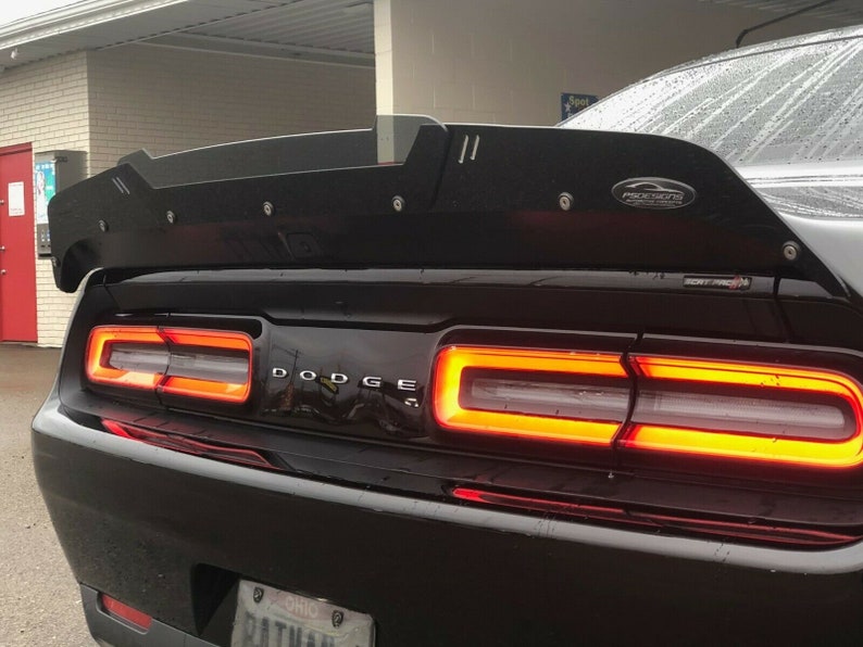 Wicker Bill Dodge Challenger