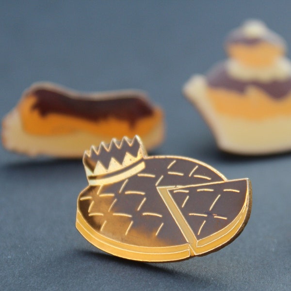 Pin's - Vintage • Pin's Gateau. Eclair au chocolat, Tarte, Religieuse, Patisserie. Resin pin