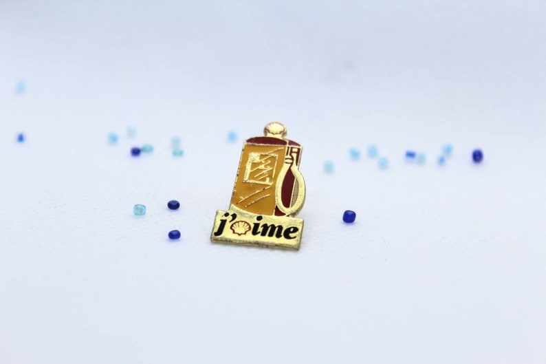 Pin/'s vintage