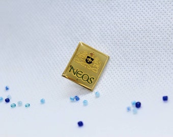 Neos. Pin's vintage