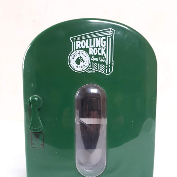 Rolling Rock réfrigérateur vintage portable série limitée portant le numéro 249 fonctionnant en 12 Volt livré avec transfo 220 Volt compris