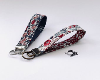 Liberty London Schlüsselanhänger l Stoff-Schlüsselanhänger l Umzug Geschenk l Geschenk für Sie l Luxus Schlüsselanhänger