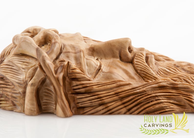 Jesus Face Wall Plaque Made of Olive Wood and Hand Crafted in Medium: 6 x 4 x 2 inches