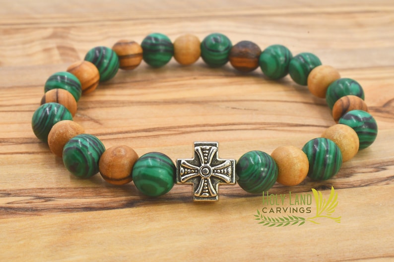 Malachite and Olive Wood beads Bracelet