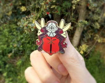 Broszka z twardą emalią z herbem Bunny Shield, limitowana edycja