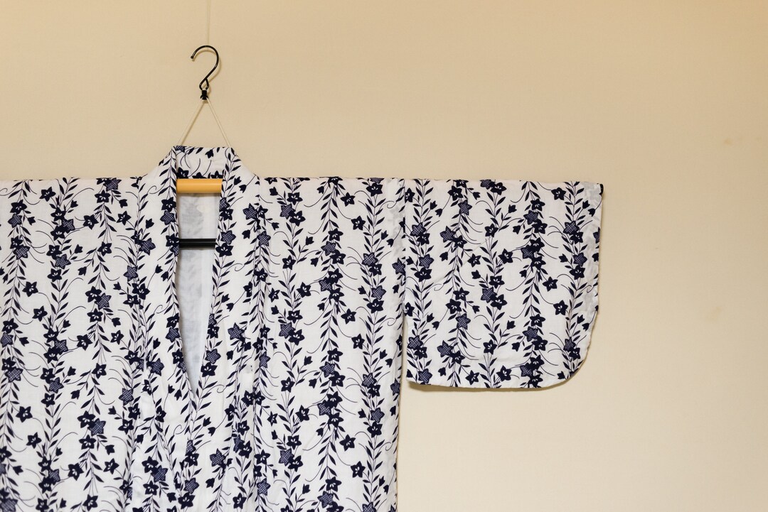 New Vintage Japanese Yukata Kimono Robe – Climbing Lillies in Ai Blue ...