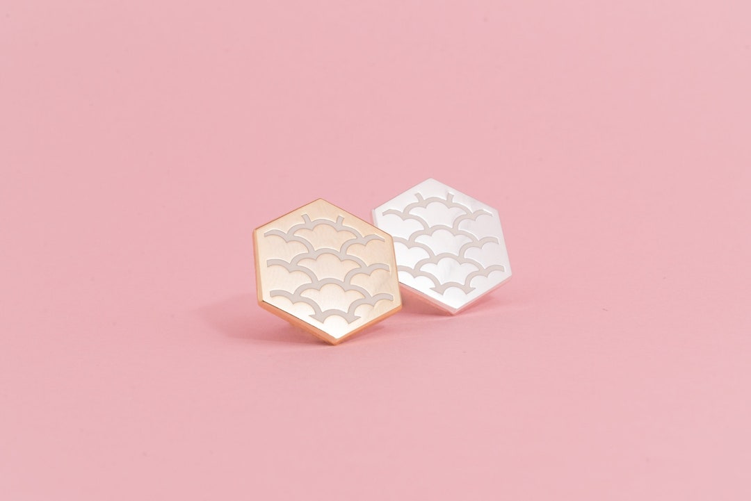Traditional Japanese Pattern Pin Badge – kikko Clouds in Shironeri ...