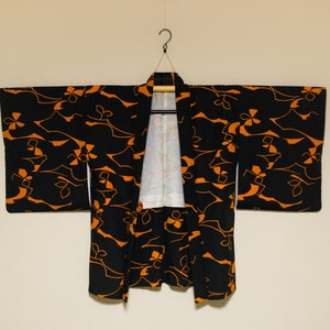 Vintage Japanese Haori Kimono Jacket – Abstract Floral Outlines in Mikan Orange on Black