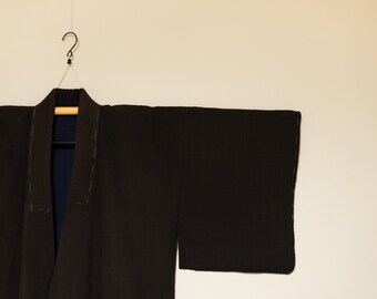 New Vintage Damaged Japanese Fudangi Kimono – Plain Textured Kuri Charcoal with Konjo Blue Lining