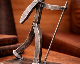 Metal Hiker Sculpture – Handmade Steel Hiking Decor, Outdoorsman Gift, Mountain Climber Art, Rustic Cabin Shelf Decor