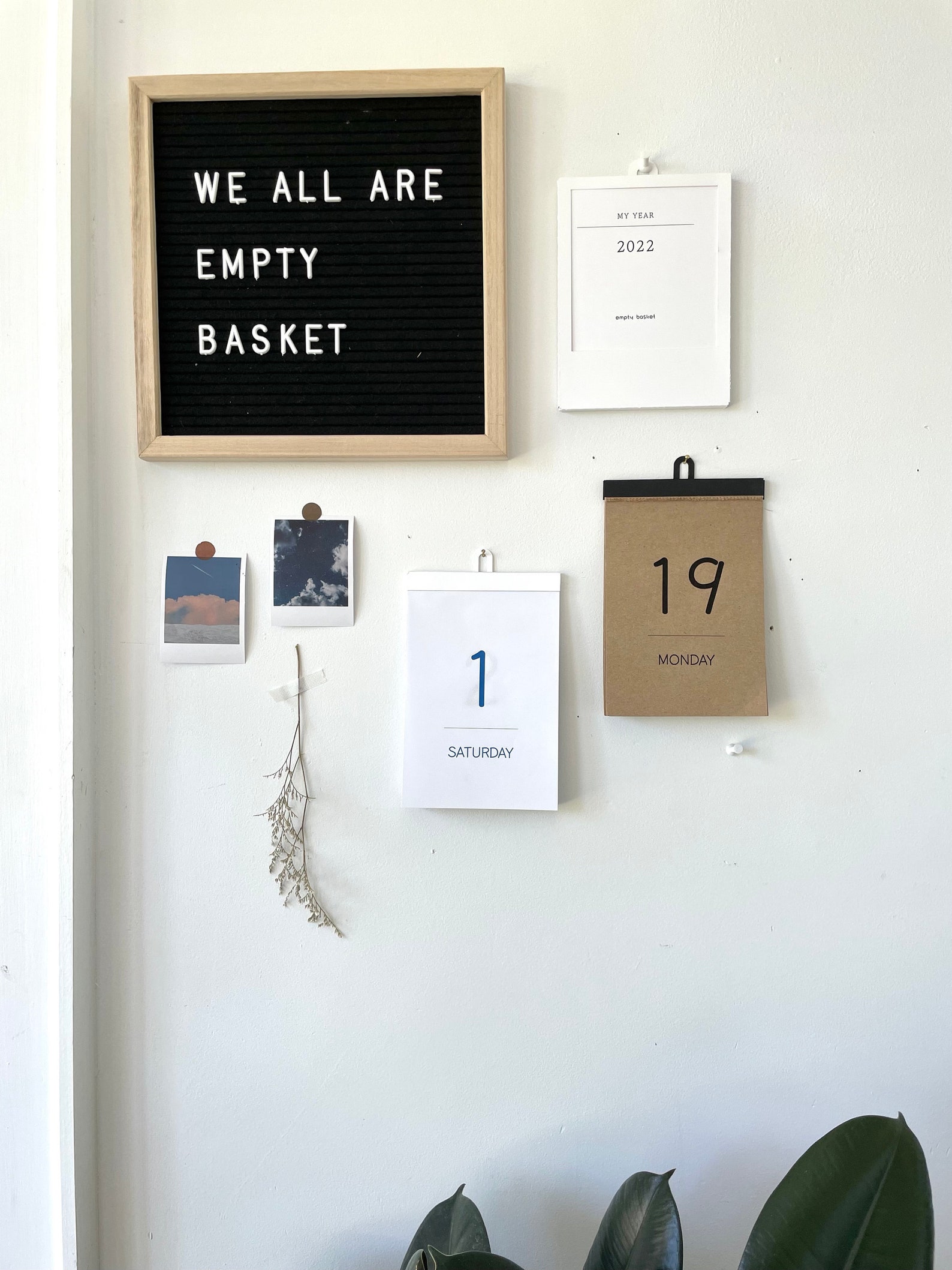 Tear off daily calendar Simple calendar Daily calendar Etsy