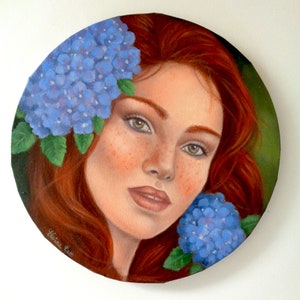 WOMEN IN FLOWERING-Serie - Hortensie - Öl auf runder Leinwand 30x30