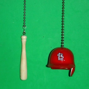 Saint Louis Cardinals Deckenfächer Zugketten-Set Helm und Baseballschläger