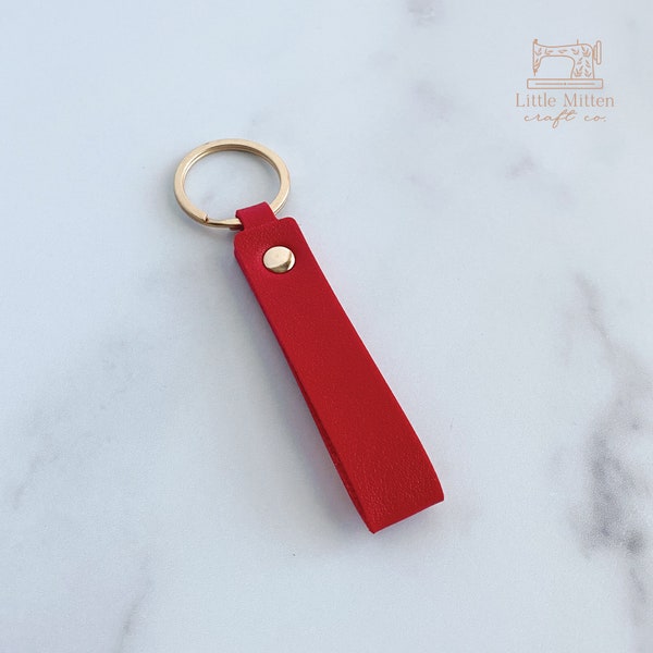 Red Leatherette Keychain - Leatherette Key Fob - Blank key fobs - Glowforge Supplies - Laser Supplies