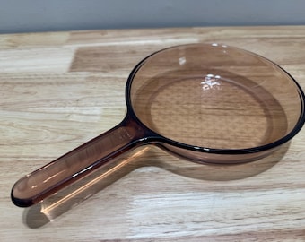 ヴィンテージ コーニングウェア アンバービジョン 7インチ ワッフルボトムパン フランス製またはアメリカ製