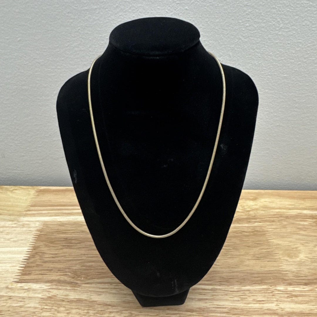 Vintage Gold Tone Artistry TM. 16