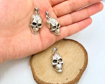 3 Skull Pendants: Antique Silver Zamak Skeleton Beads - Etsy