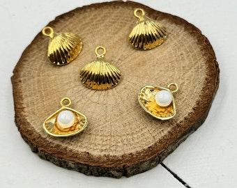 Gold Plated Sea Shell Charms: DIY Jewelry Making Supplies, 5 Pcs