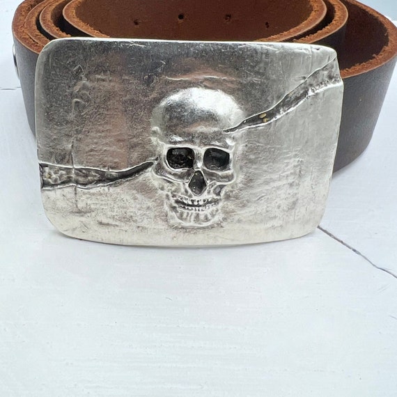 Antique Silver Plated Skull Belt Buckle: Zamak Pewter, Fits