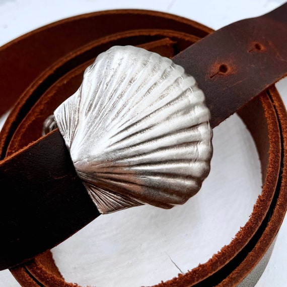 Seashell Belt Buckle: Antique Silver Zamak, Fits 40mm Belts  display picture 1