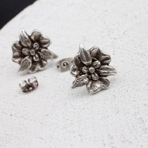 5 Pairs Wholesale, Edelweiss Flower Earrings, Minimalist earrings, stud earrings, silver earrings, flower jewellery, wholesale Jewelry zm957