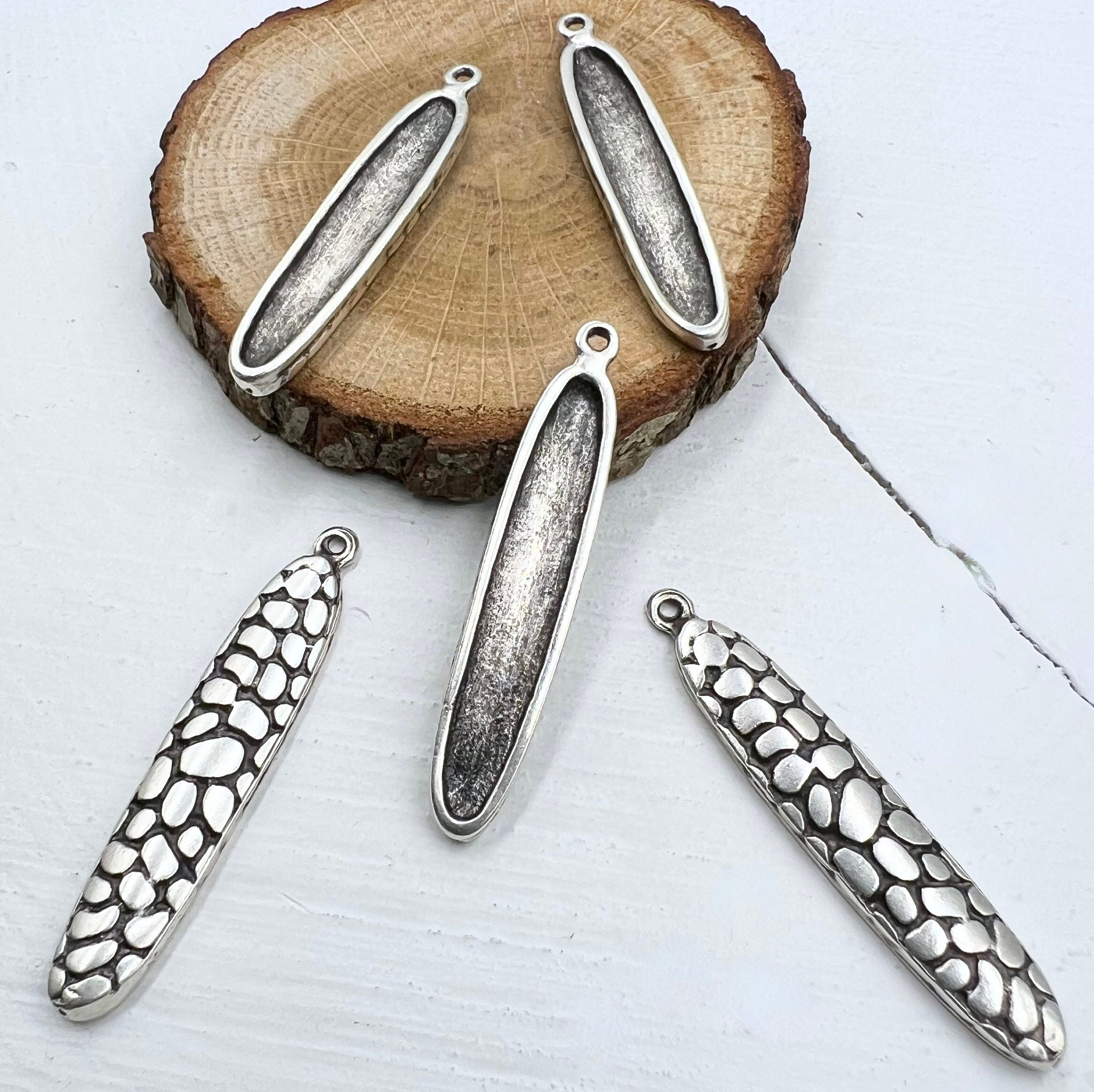 ALIITA チャーム COCODRILO CHARM Amazon.com: Aqua79 Green Alligator Keychain - Silver 3D