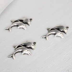 10 Silver Dolphin Charm Pendant, Ocean Animal Charm, Nautical Jewelry Gift for Sea Lovers, Beach Jewelry Charms, Pendant for Jewelry, ZM333