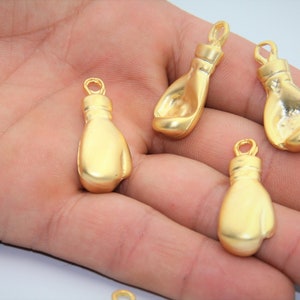 Matt Gold Box gloves Charms, Box gloves Pandant, Gold Jewelry, Box gloves giveaway, Present for Box Lover, zm298 mg