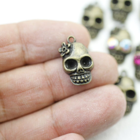 10 Flower Skull Charms Antique Bronze Skull Pendant Skull Charm