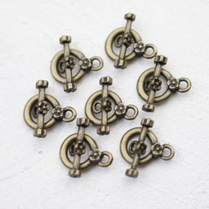 10 Antique Brass Toggle Clasps: Floral Zamak Jewelry Supplies