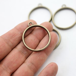 5 Antique Bronze Round Bezel Pendants: DIY Jewelry Making