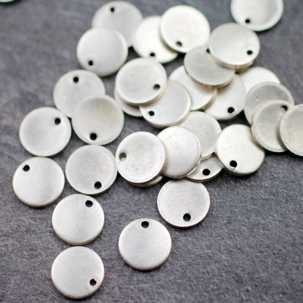 10 Round Disc Stamping Tags, metal stamping, silver Round Tags, metal blanks tags, for making hand stamped jewelry or engraving tags, zm877