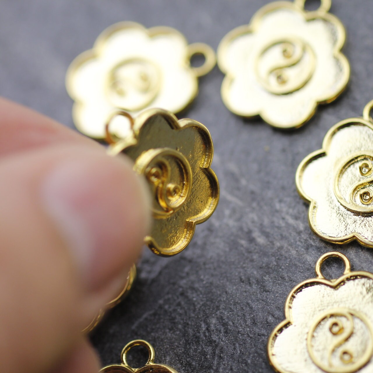 10 Yin Yang Charms, Flower Charms, for Enamel Charm, 24k